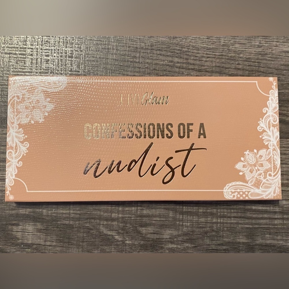 NEW - LiveGlam Confessions of a Nudist Palette
